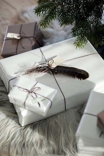 Des cadeaux sous le sapin de Noël