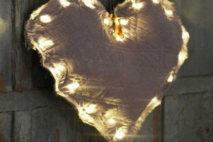 Cœur lumineux symbolisant la Saint Valentin